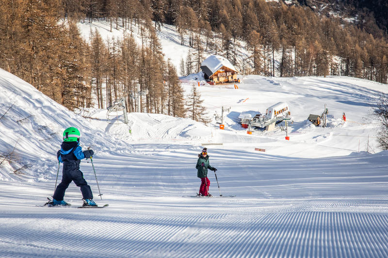 Semaine ski hébergement 2* aux pieds des pistes du domaine skiable de Pelvoux-Vallouise 